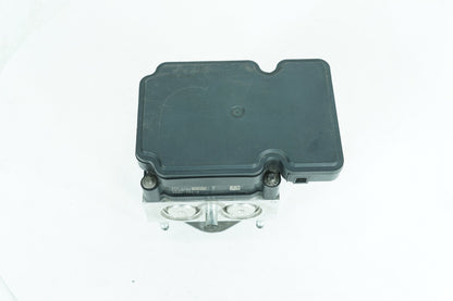 14 Harley Touring FLHTK Electra Glide Ultra OEM ABS Brake Pump &amp; Control Module