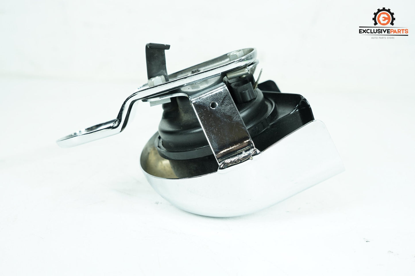 2007 - 2013 Harley-Davidson Touring Electra Glide Classic Horn Signal Klaxon Chrome Cover 69060-90F