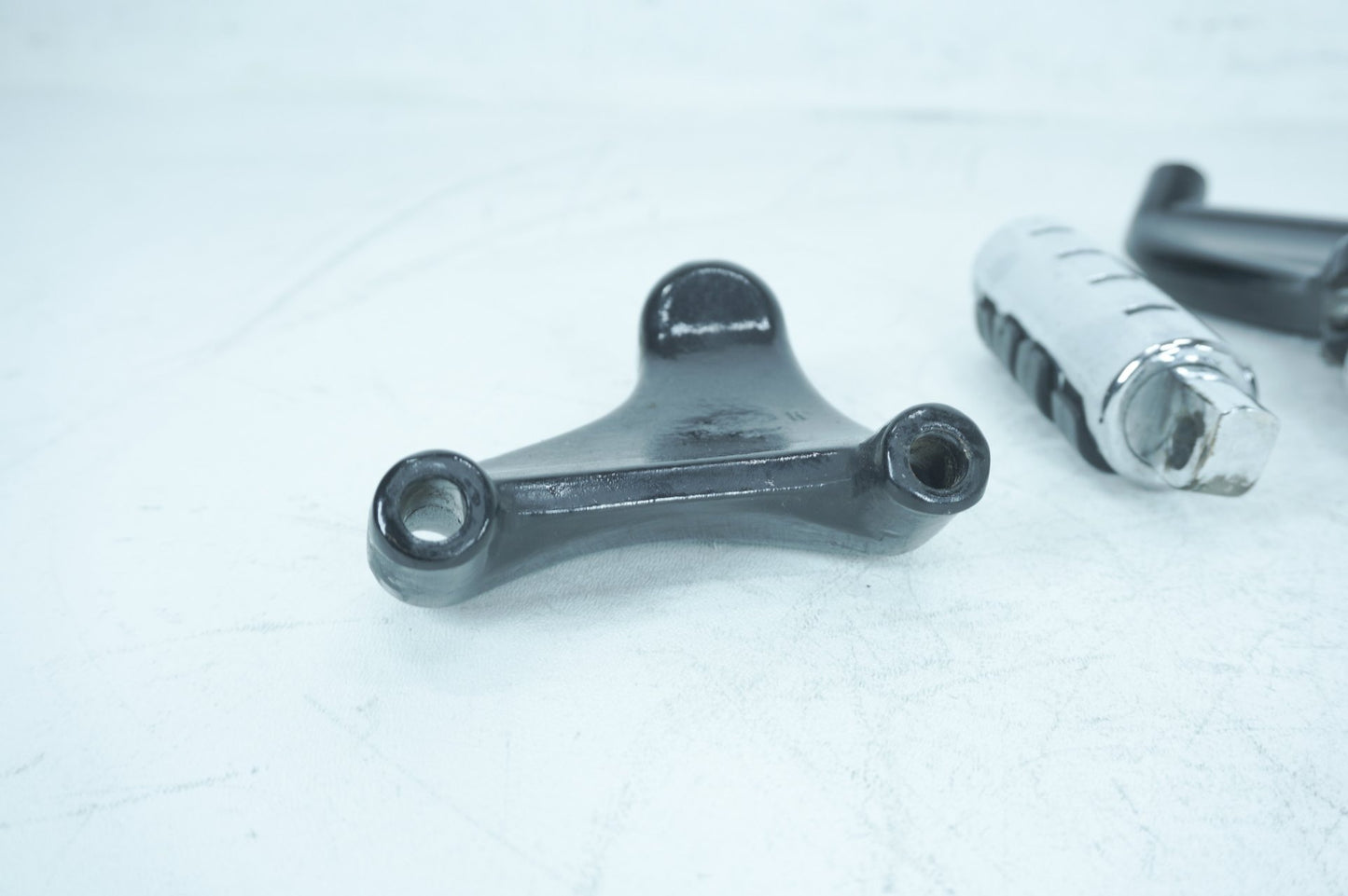 2004 - 2013 Harley-Davidson Sportster Custom Passenger Left & Right Foot Pegs 49314-04