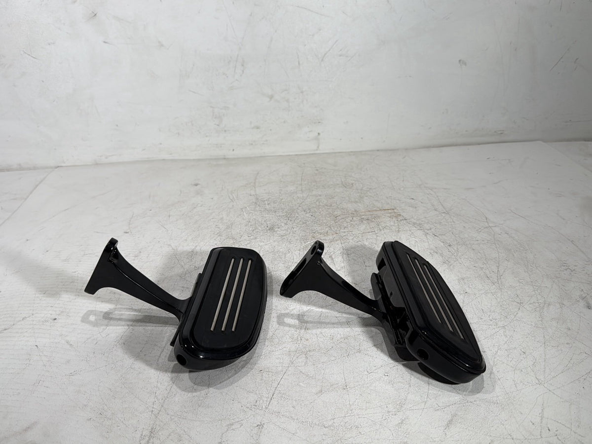 2011 Harley Road Glide Touring OEM Left & Right Passenger Floorboard Foot Rest