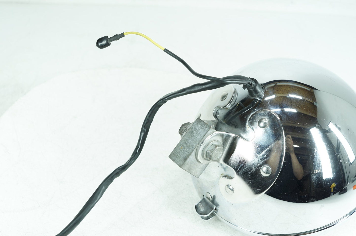 1999 - 2006 Harley-Davidson Softail Fat Boy Headlight Headlamp Head Lamp Light LED  	69748-05B