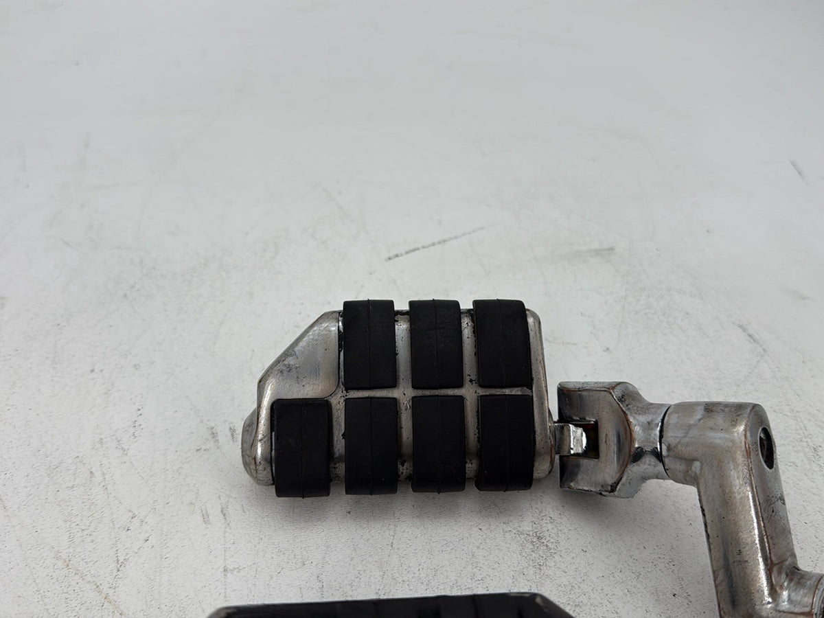2007 Harley Street Glide Touring FLHX Front Right Left Highway Foot Pegs