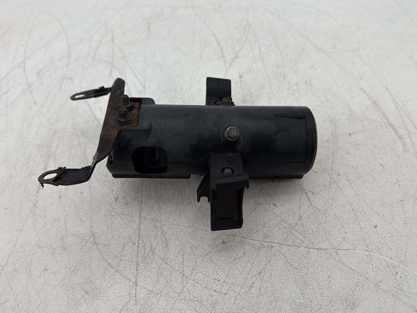 2011 Harley Softail FLSTFB Fat Boy OEM ABS Brake Pump Control Module 48349-11