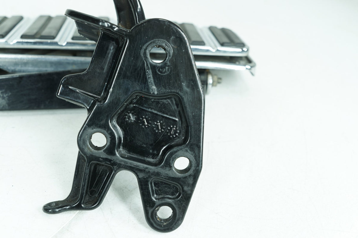 2010 Harley Softail FLSTC Heritage Classic OEM Driver Left Right Floorboards