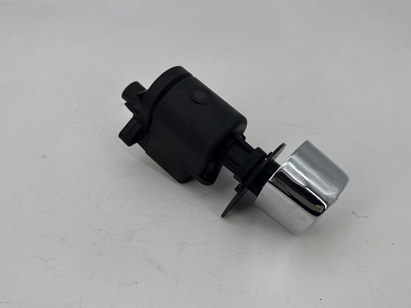 2007 - 2012 Harley-Davidson Touring Road Glide Ignition Switch Cylinder Barrel Lockset NOKey 71572-06