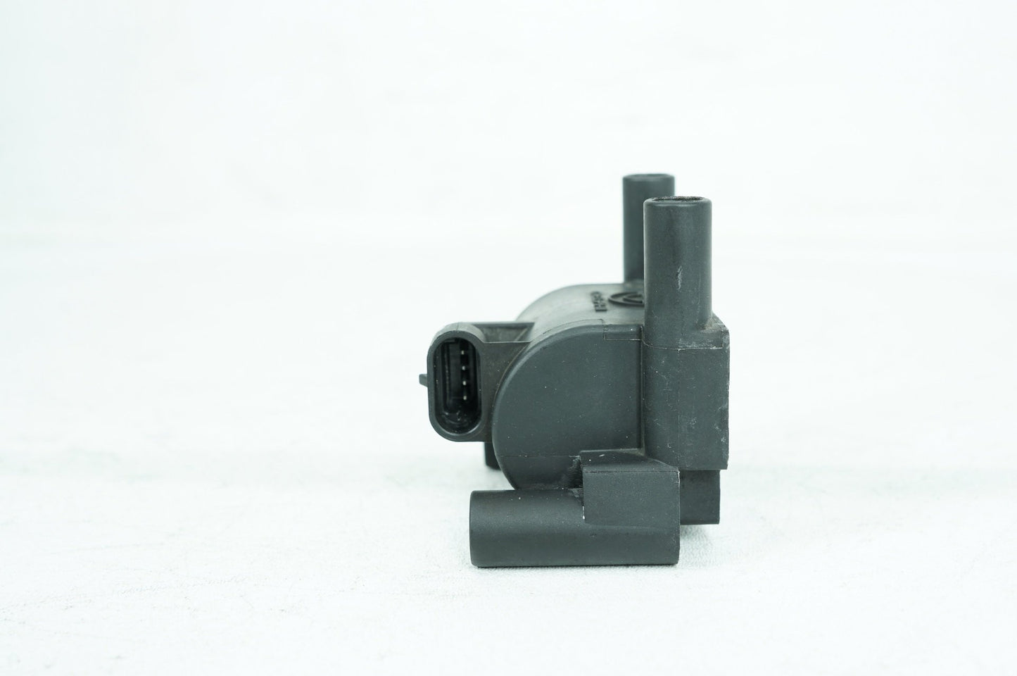 2010 Harley-Davidson Touring FLHX - Ignition Coil Spark Igniter PN: 31696-07A