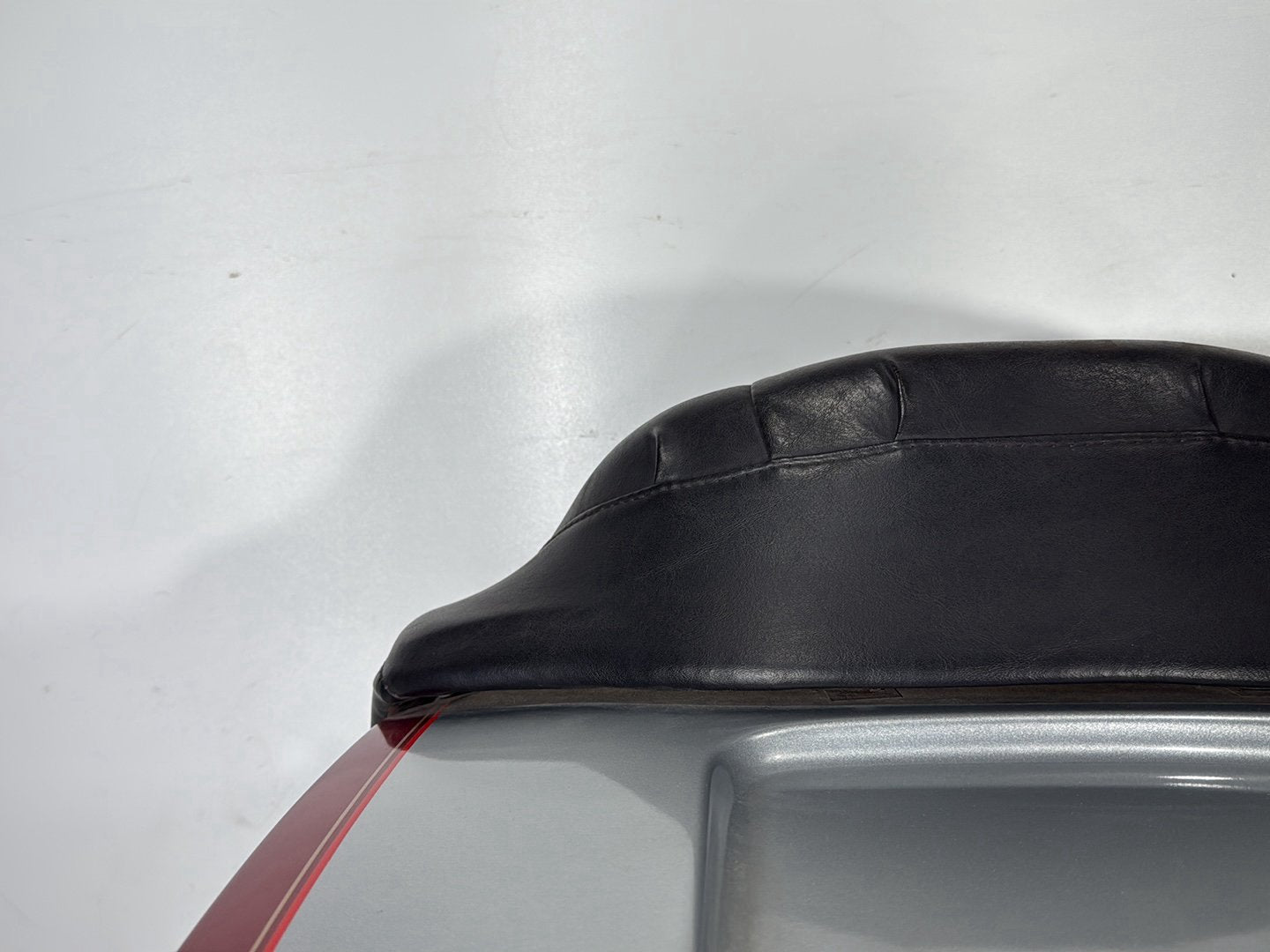 1999 - 2006 Harley-Davidson Touring Electra Glide Ultra Pass Backrest Tour Pak Luggage NOKey 79042-93 , 53134-00BDK , 76303-98B