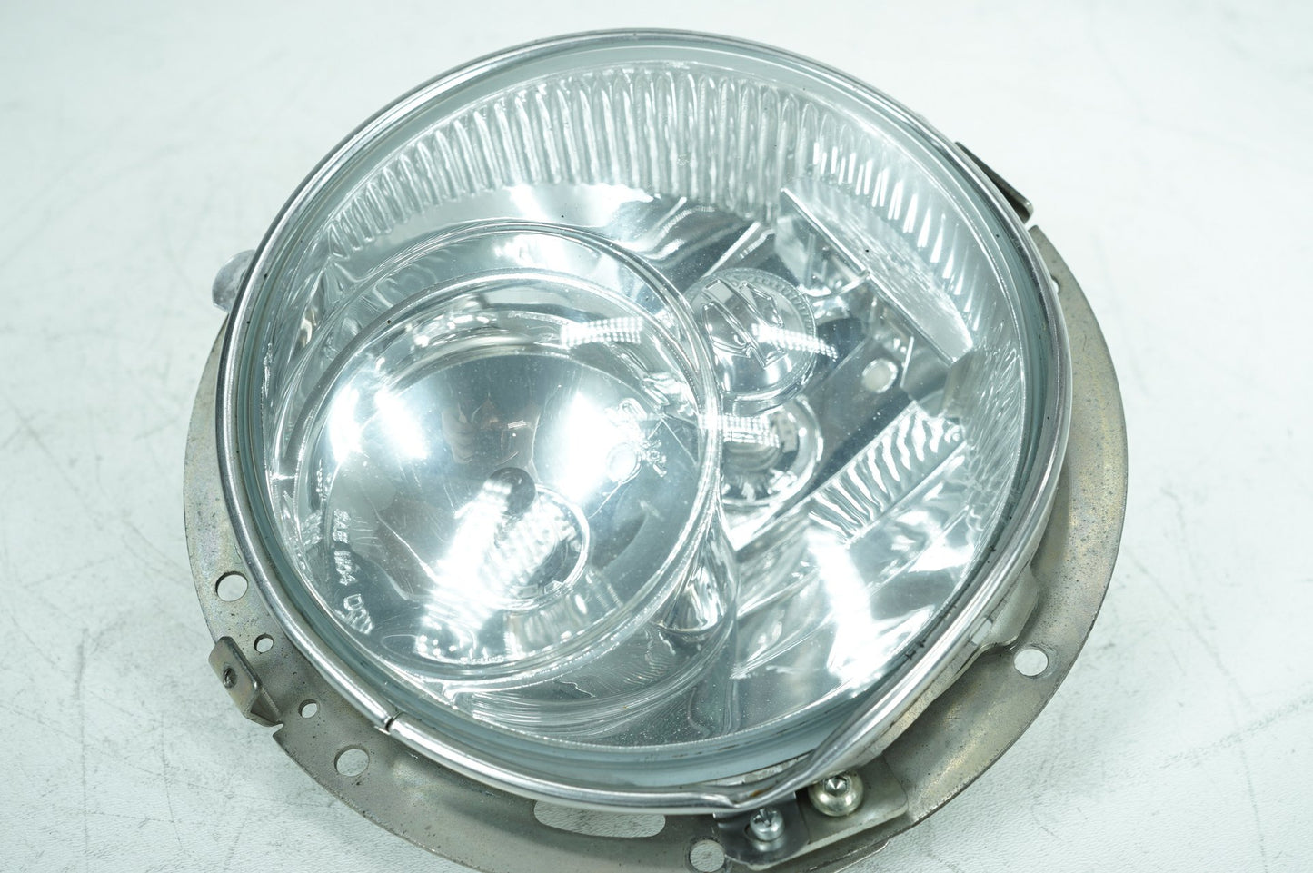 2007 - 2012 Harley-Davidson Touring CVO Electra Screamin Eagle Headlight Headlamp Head Light Halogen 67864-04