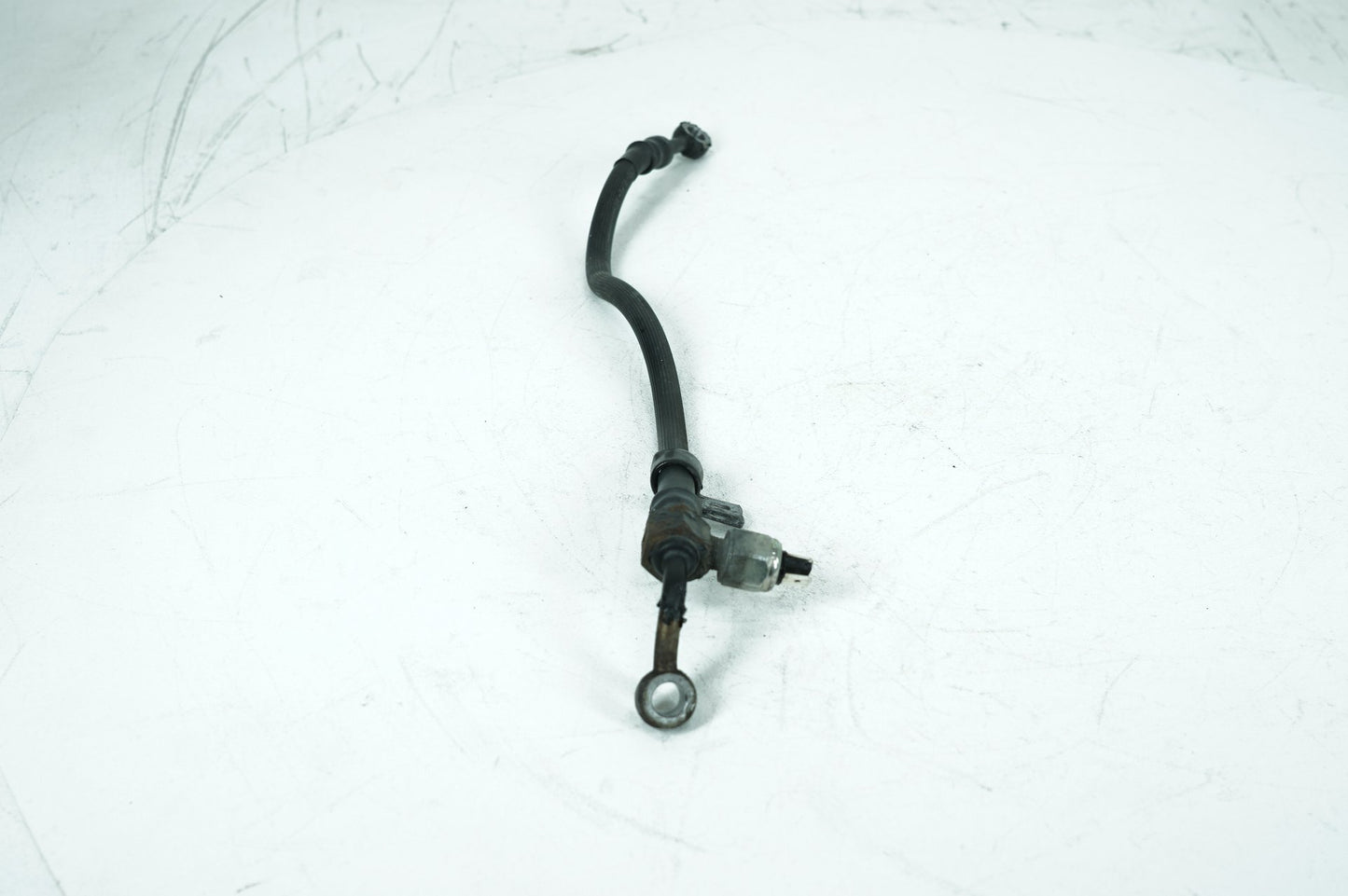 1999 - 2006 Harley-Davidson Dyna Street Bob Rear Brake Hose Line Pipe 40956-00A