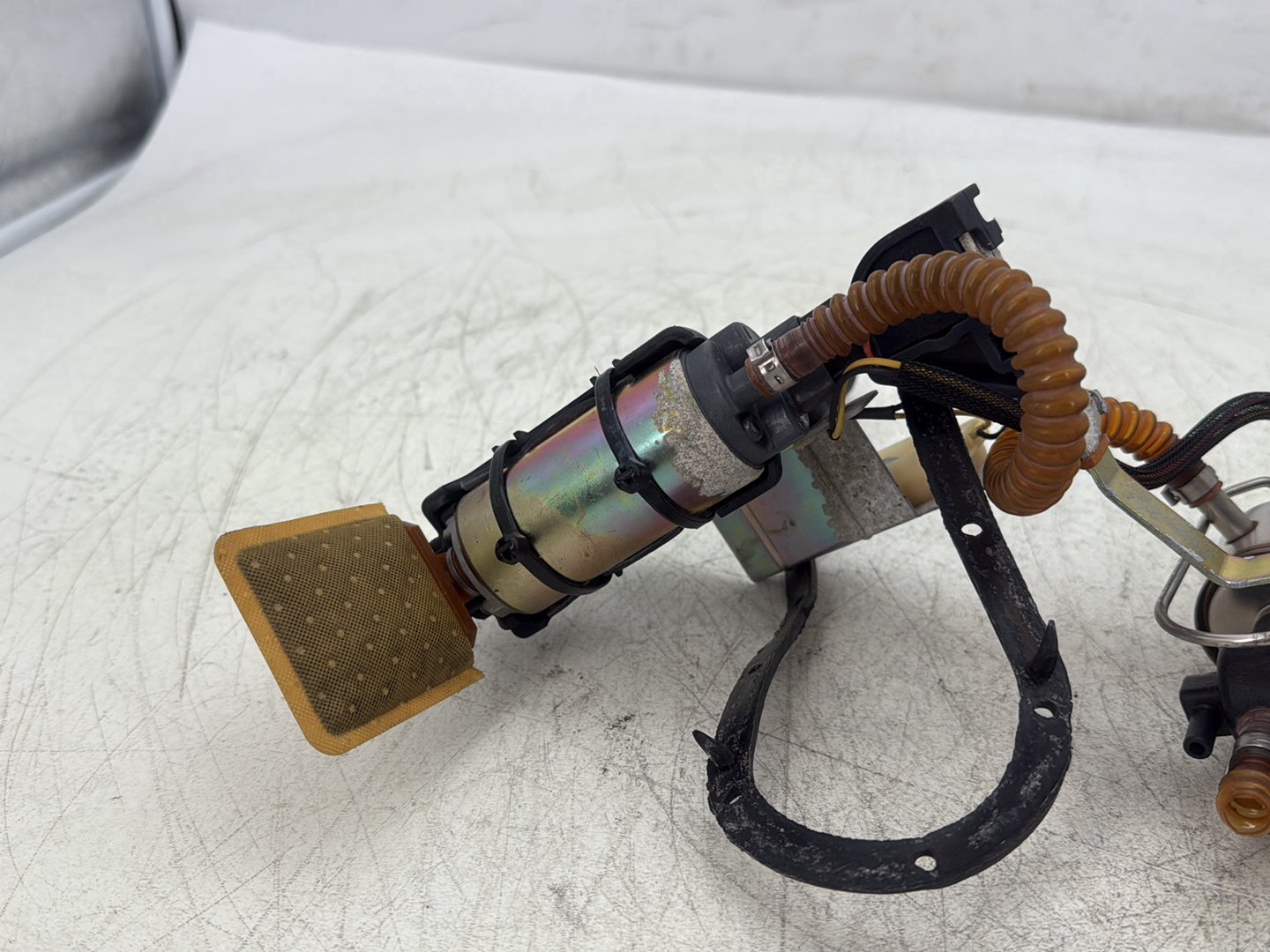 2006 Harley Road King Touring FLHRCI Classic OEM Fuel Pump Gas Gasoline Petrol Sending