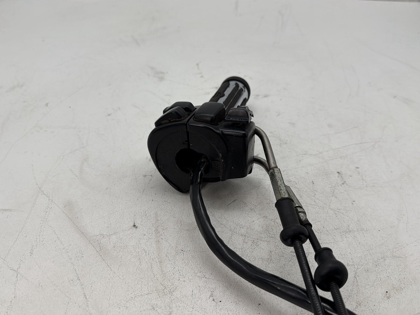 2006 Harley Touring FLHTCI Electra Glide Classic OEM Right Engine Start Kill Switches Controls