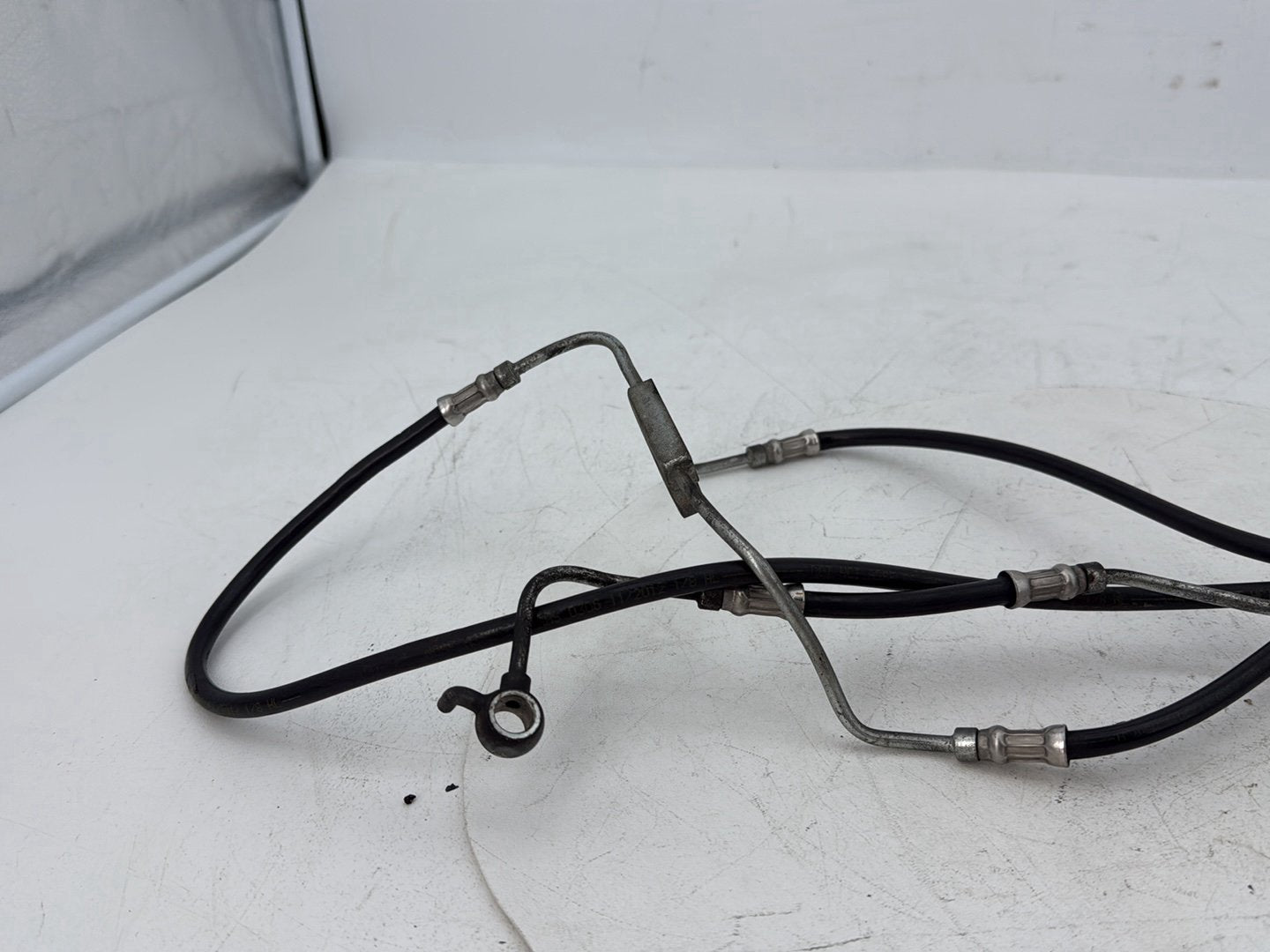 2008 - 2016 Harley-Davidson Touring Electra Glide Ultra Front Brake Hose Line Pipe ABS 40612-09