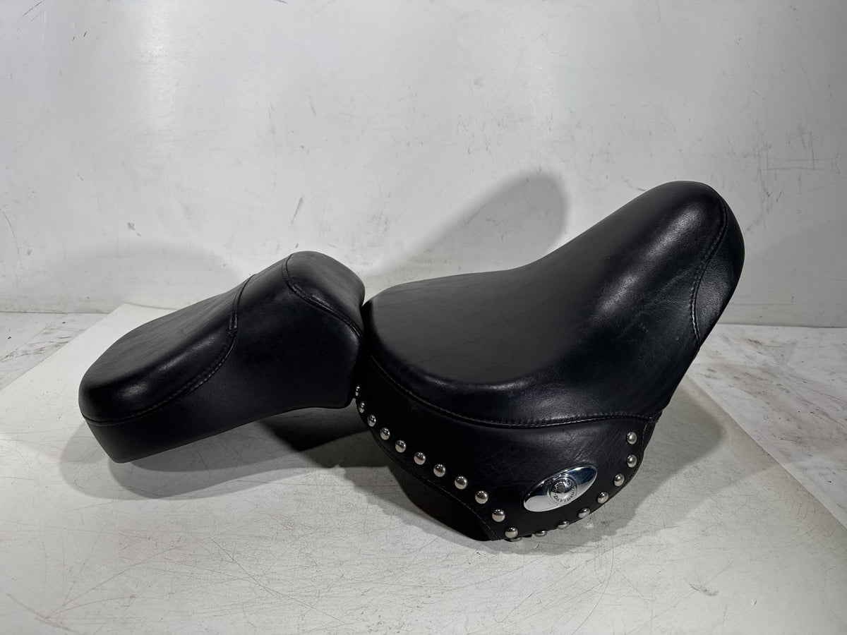 04 Harley Heritage Softail Classic FLSTCI OEM Passenger Rider Driver Seat Saddle