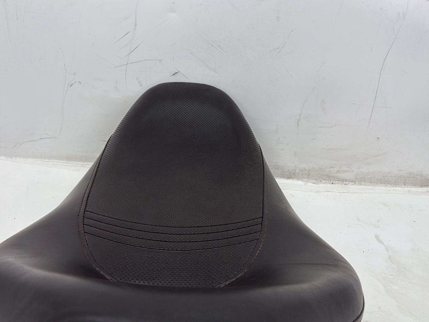 2007 Harley Street Glide Touring FLHX OEM Passenger Rider Driver Seat Saddle