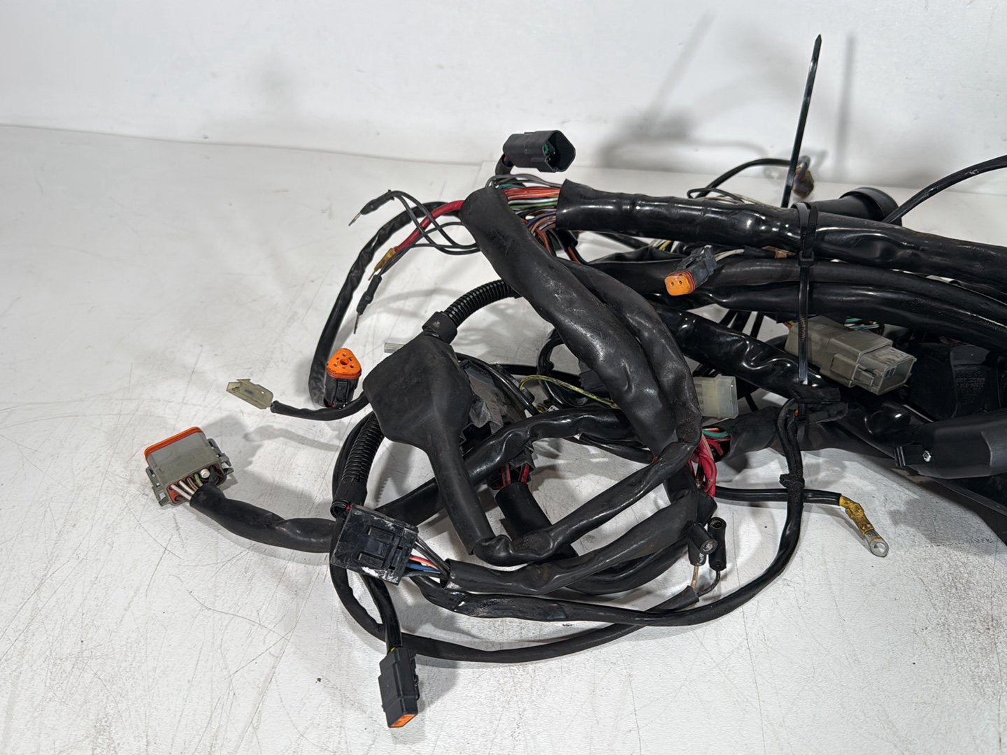 1999 - 2006 Harley-Davidson Touring Road King Police Main Wire Wiring Harness Loom 70985-01