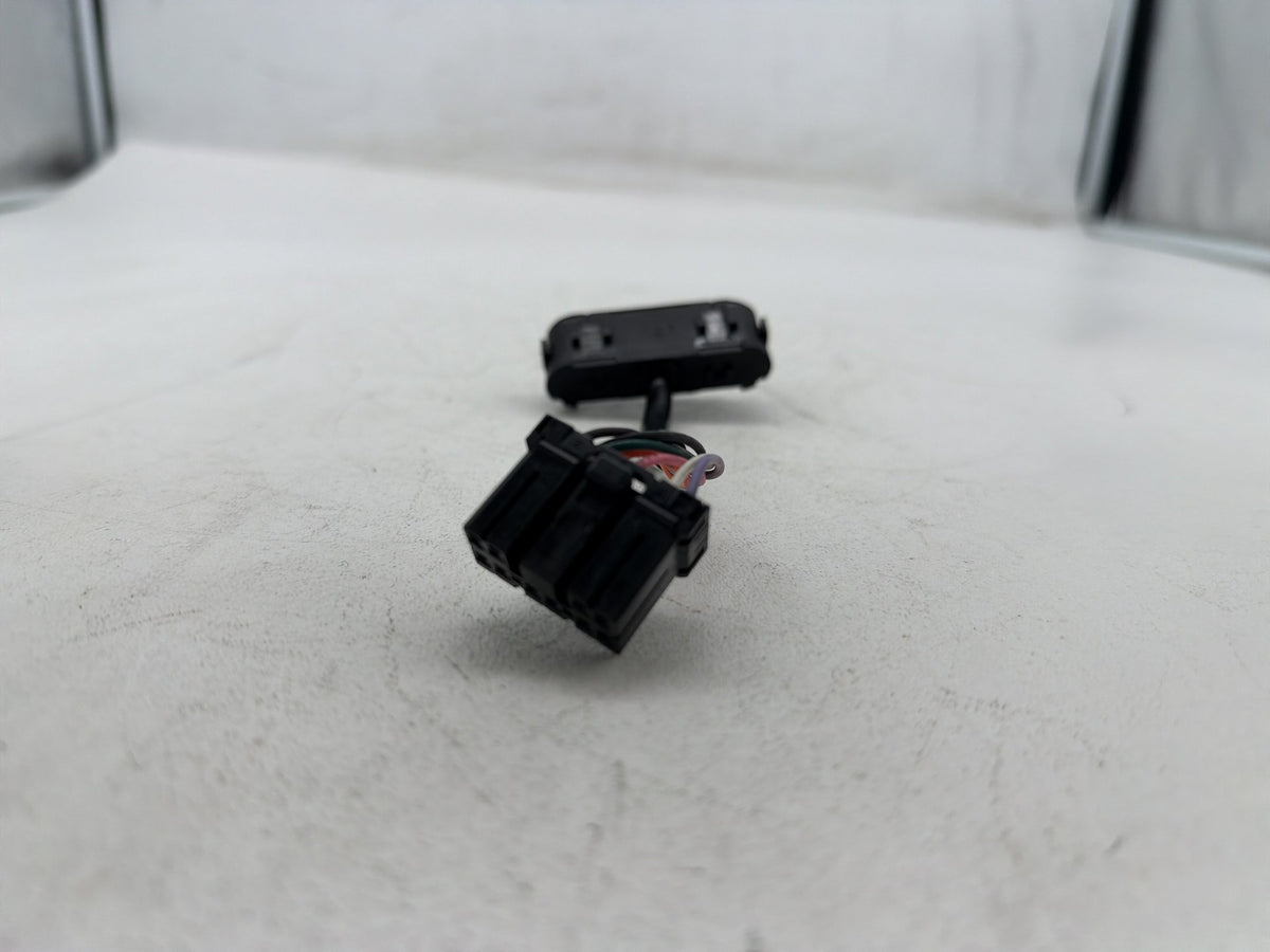 2011 Harley Electra Glide Touring Ultra OEM Dash Indicator Lamp Wire Plug In