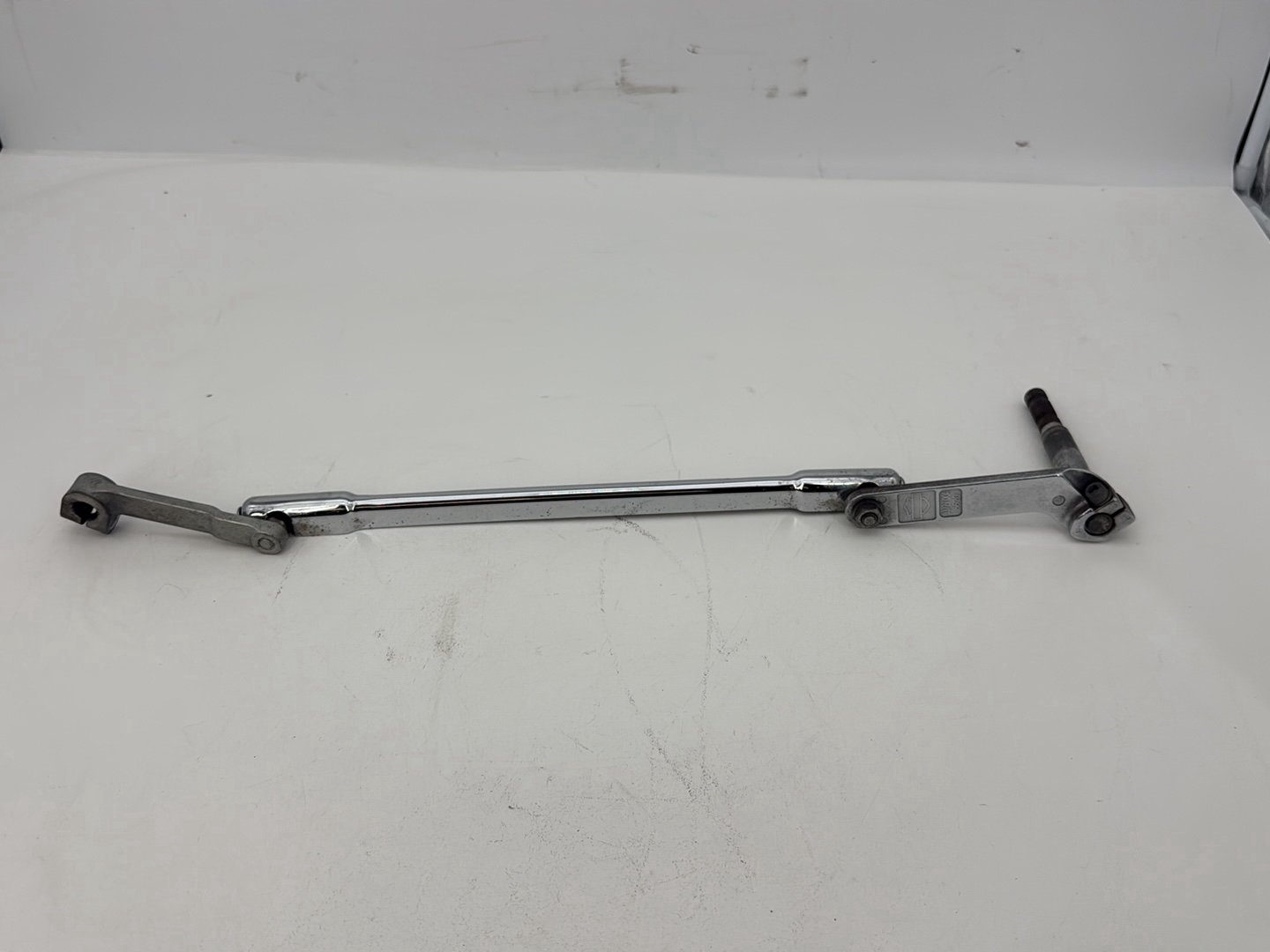 2007 - 2011 Harley-Davidson Touring Street Glide Gear Shifter Lever w/ Rod linkage 	33718-82B