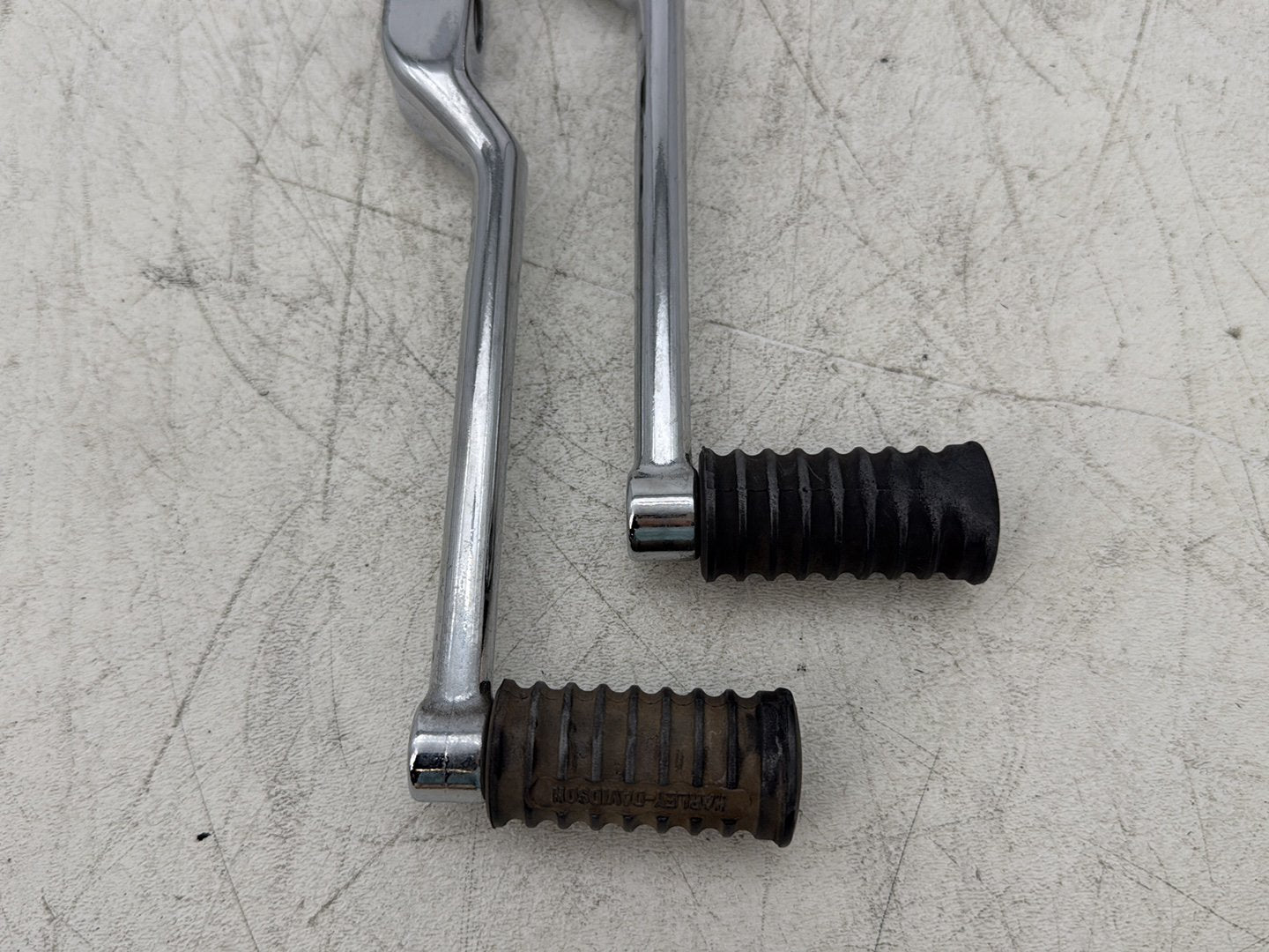 2007 Harley Electra Glide Touring Ultra OEM Gear Shifter Lever Pedal Pedals