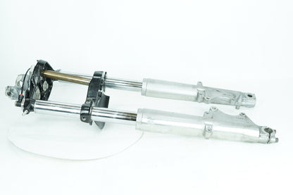 1984 - 1998 Harley-Davidson Touring Road King Classic Front Triple Tree Set & LH RH Fork Legs Sliders 45863-84