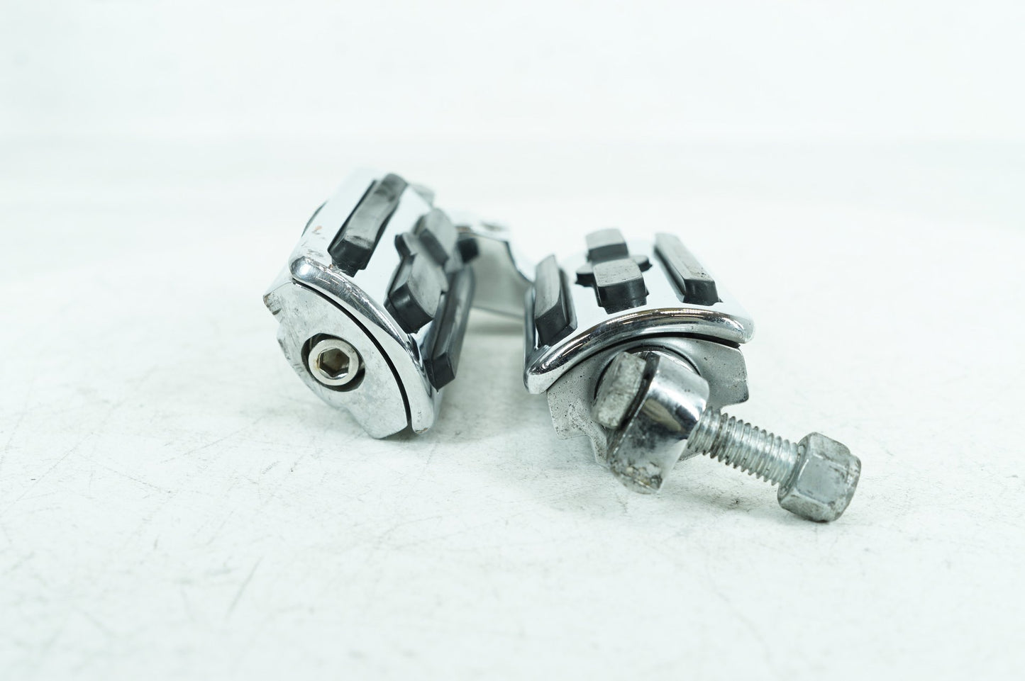 2007 - 2011 Harley-Davidson Touring Street Glide Front Right Left Highway Foot Pegs KK210308-E-DE