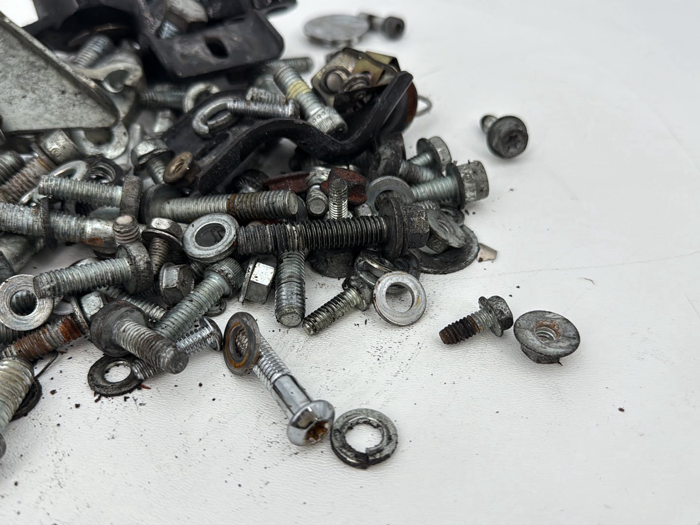 2007 - 2011 Harley-Davidson Touring Street Glide Hardware Bolts Nuts & Brackets