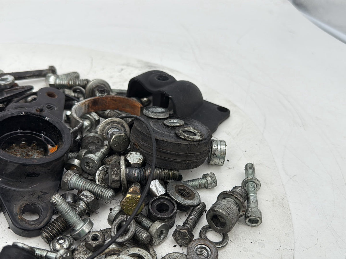2000 Harley-Davidson Touring FLHTCI- Hardware Bolts Nuts & Brackets