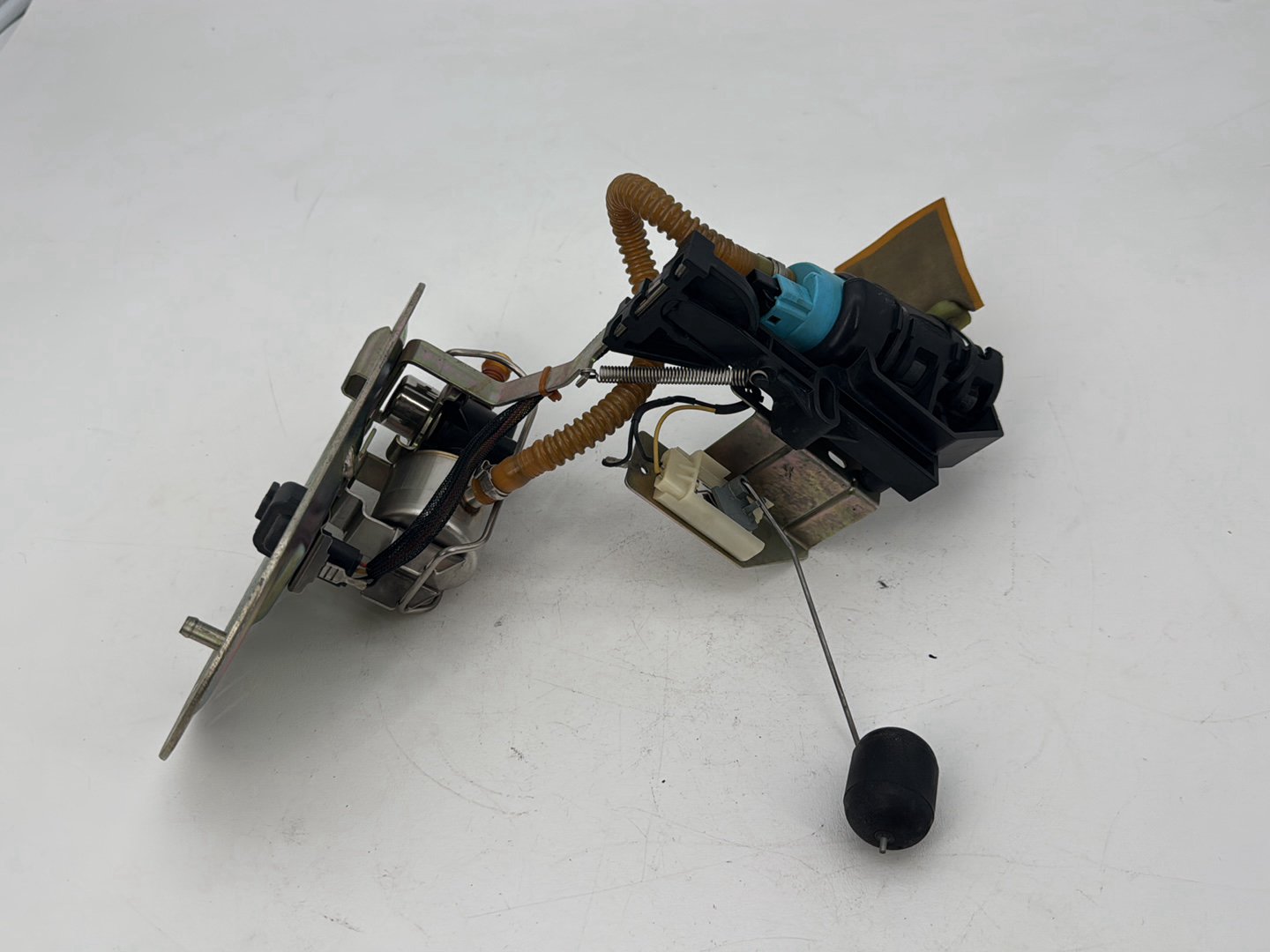1999 - 2006 Harley-Davidson Touring Road King Custom Fuel Pump Gas Gasoline Petrol Sending 62897-01B