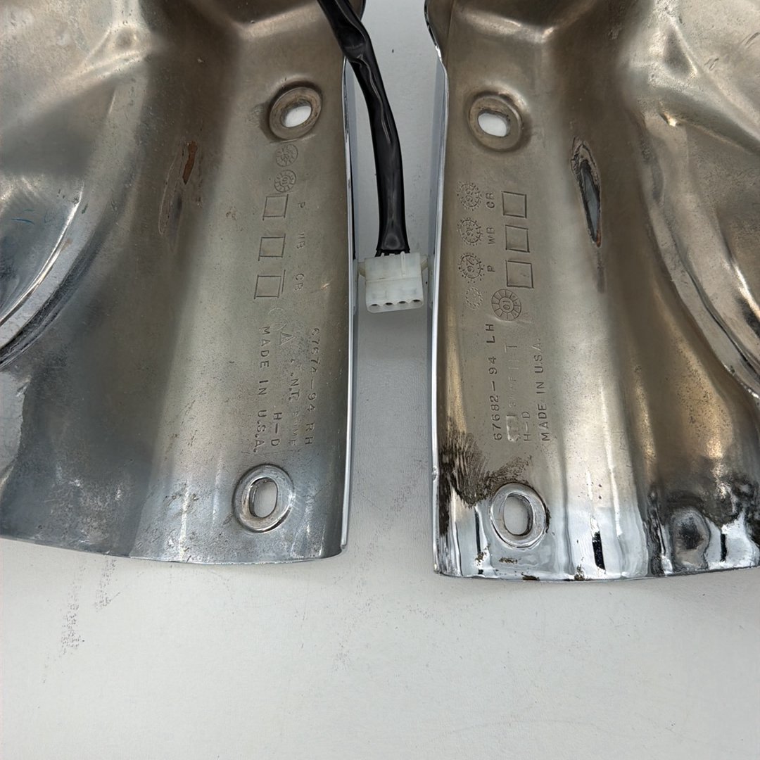 1999 - 2006 Harley-Davidson Touring Road King Left & Right Headlamp Nacelle Covers 67682-94