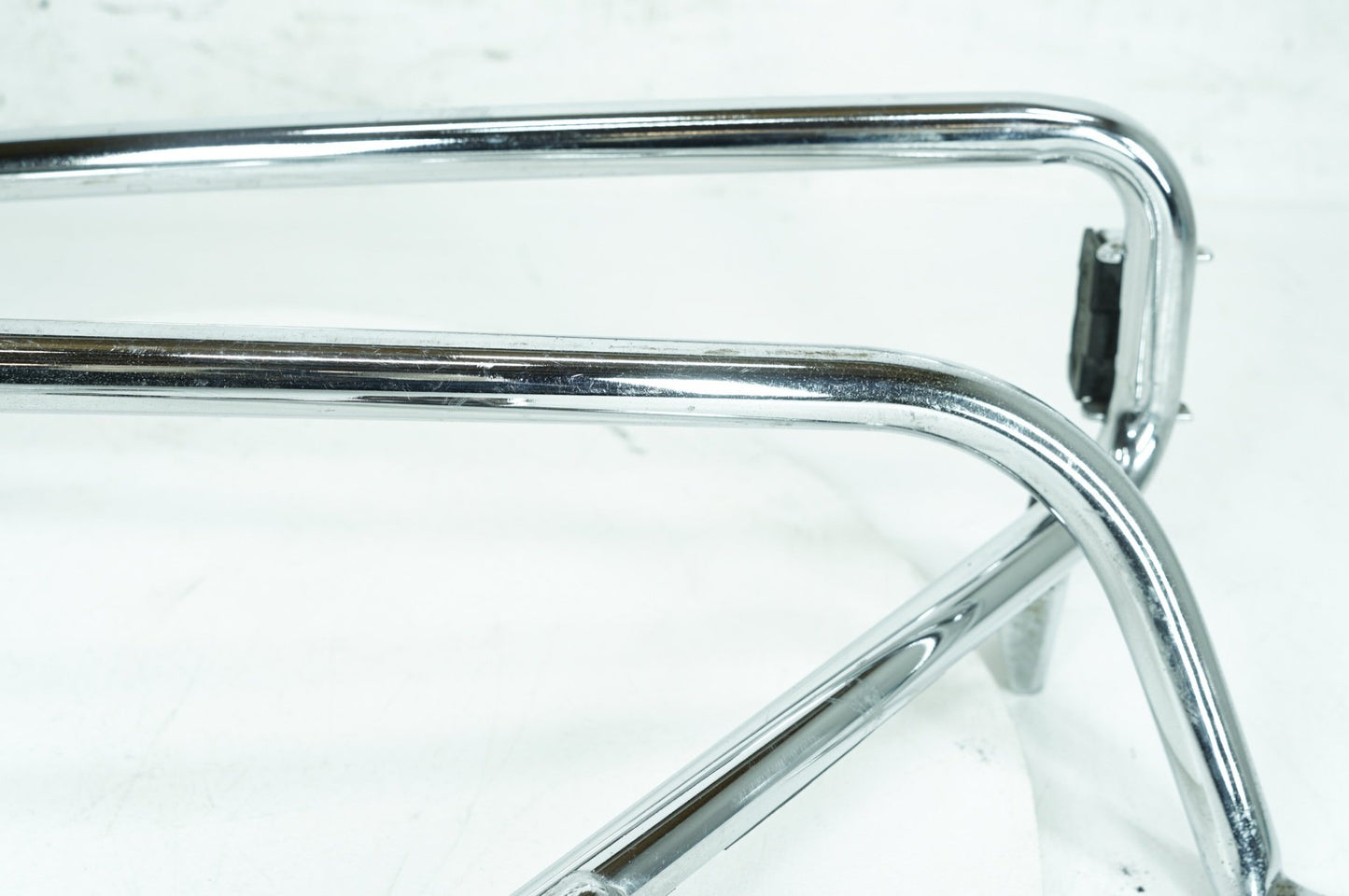 2008 - 2016 Harley-Davidson Touring Road Glide Custom Rear Right Saddlebag Guard Rails Bar 49206-09A