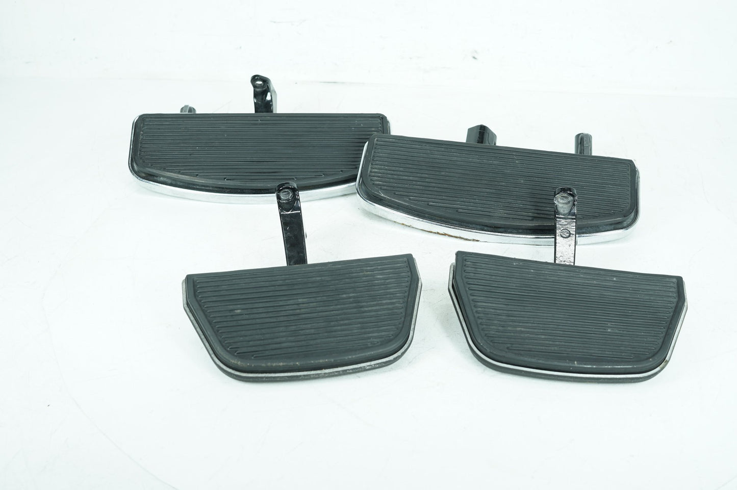 2007 - 2013 Harley-Davidson Touring Electra Glide Ultra Left Right Driver & Pass Floorboard Foot Rest 50614-06