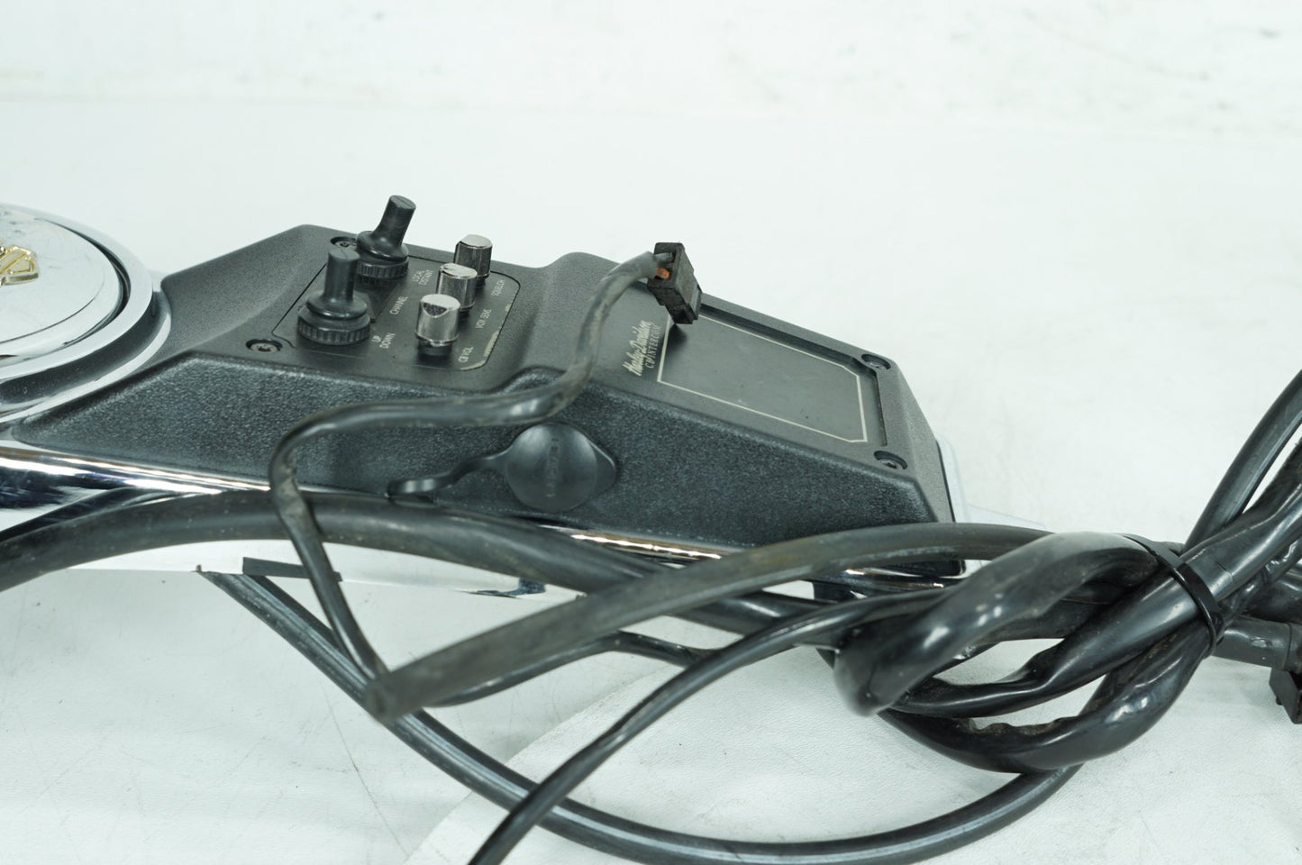 1984 - 1998 Harley-Davidson Touring Electra Glide Ultra Fuel Gas Tank Dash Console NOKey  	61282-03