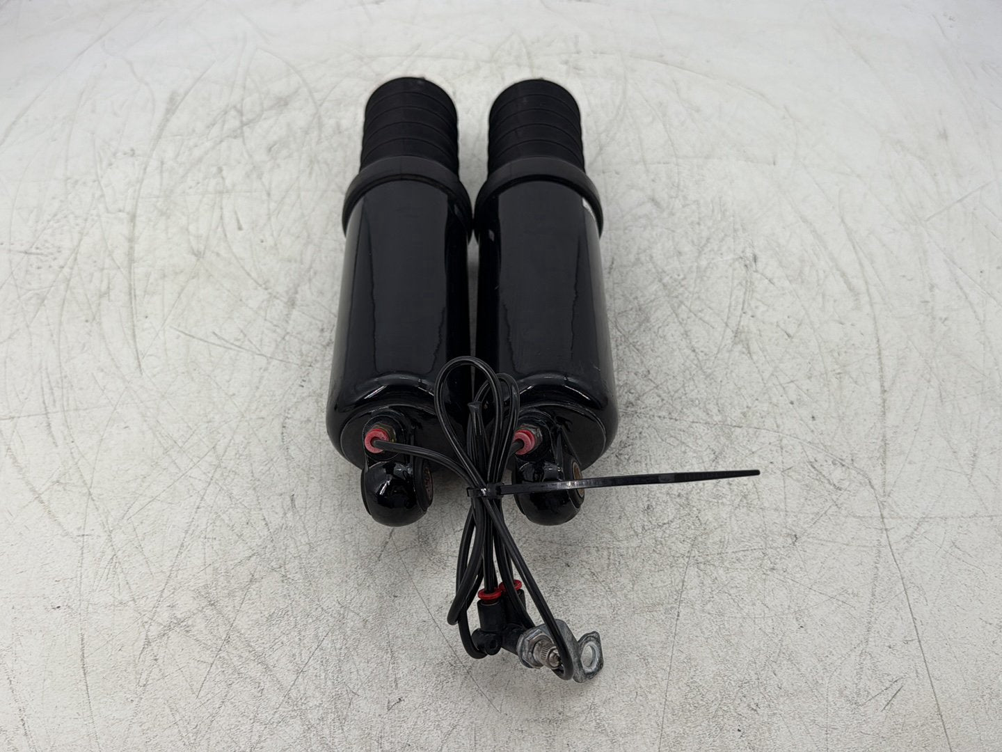 2006 Harley Road King Touring FLHRCI Classic OEM Rear Left Right Shock Absorbers