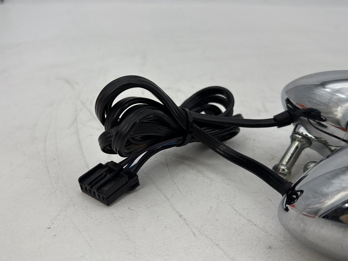 2004 - 2013 Harley-Davidson Sportster 1200 Custom Front Left Right Turn Signal Indicators 68972-00