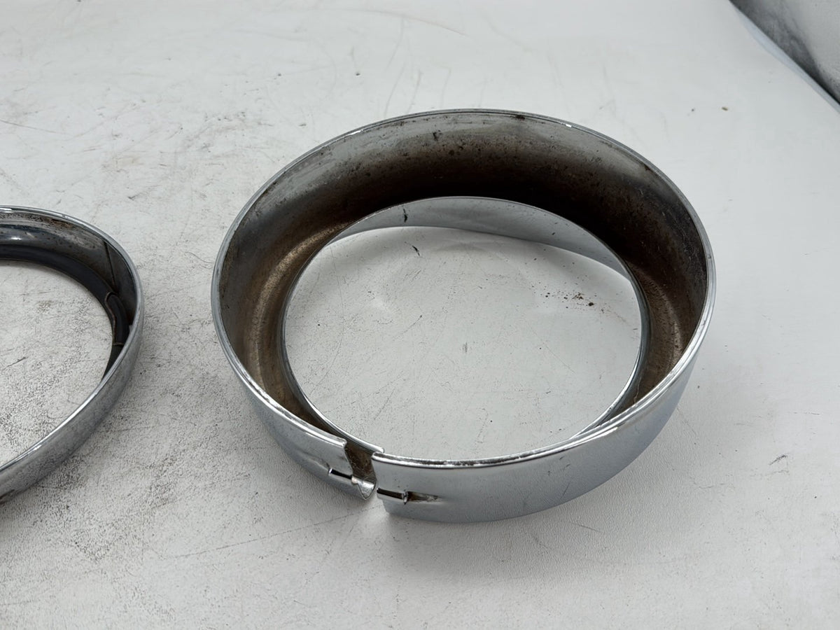 2006 Harley Street Glide Touring OEM Headlight Mount Bracket Ring Circle Trim