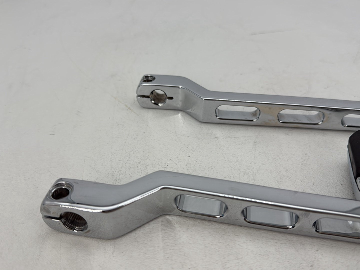 2014 Harley Electra Glide Touring CVO Screamin Eagle OEM Gear Shifter Lever Pedal Pedals