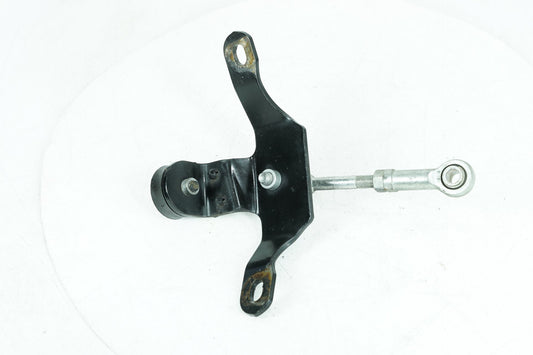 2007 - 2016 Harley-Davidson Dyna Super Glide Custom Engine Motor Mount Bracket  	16328-04