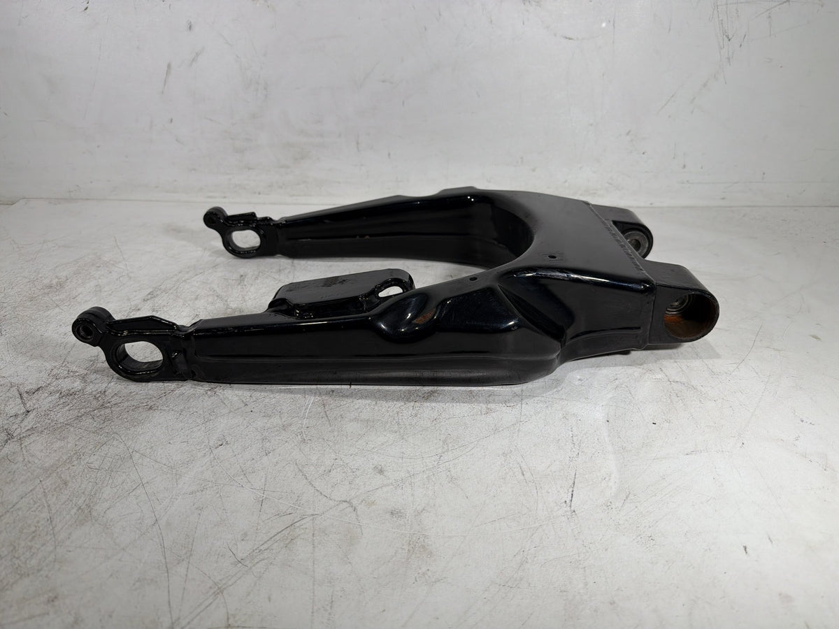 2010 Harley Street Glide Touring FLHX OEM Rear Fork Swingarm Swing Arm
