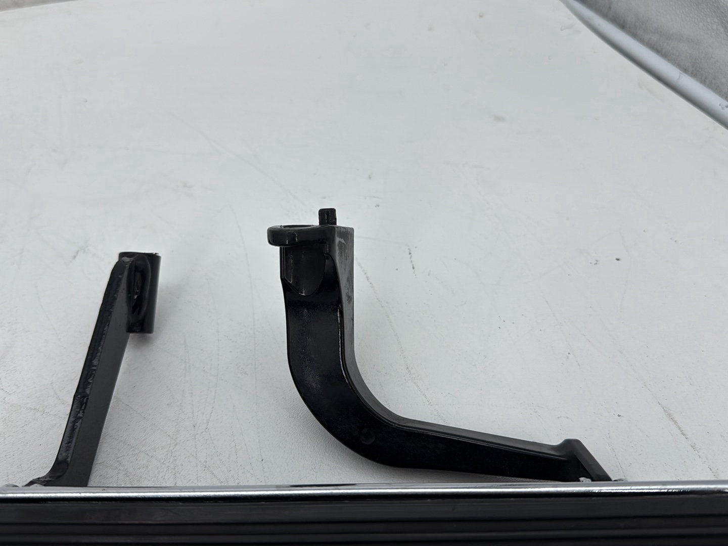 2018 Harley Electra Glide Touring Ultra FLHTCU OEM Left Right Driver & Pass Floorboard Foot Rest