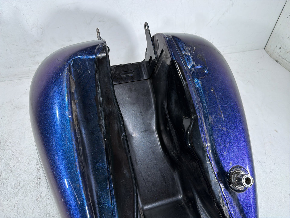 2010 Harley Electra Glide Touring Ultra OEM Fuel Gas Tank Gasoline Reservoir