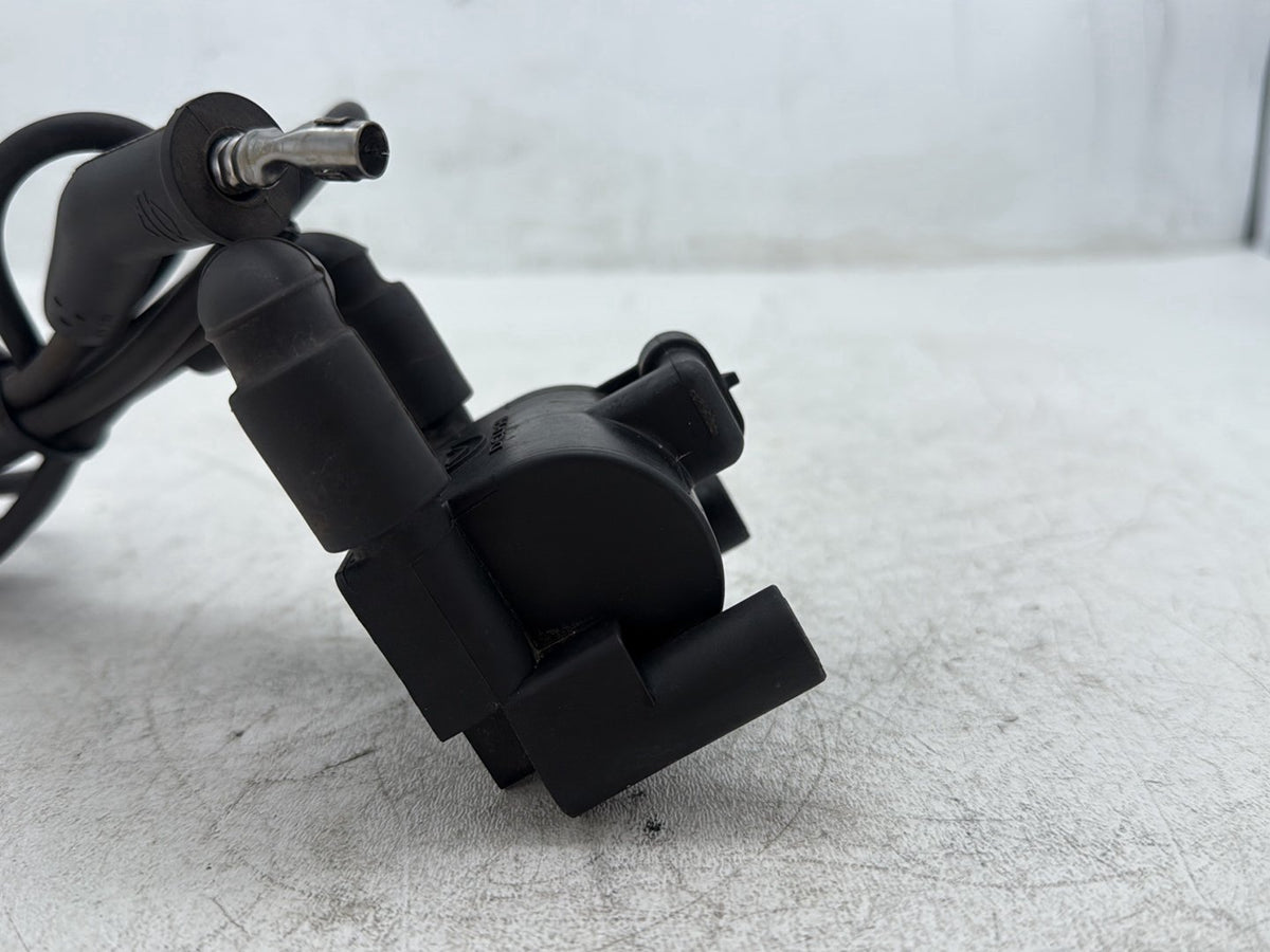 2010 Harley Road King Touring Classic OEM Ignition Coil Spark Plugs Cable