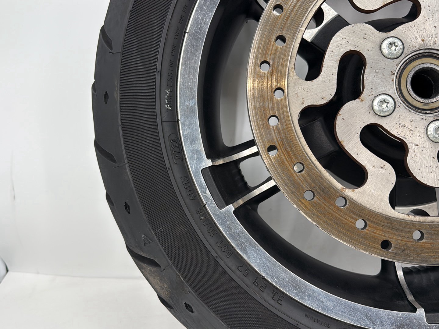 2019 - 2023 Harley-Davidson Touring Street Glide Rear Wheel Rim Tire 40900033