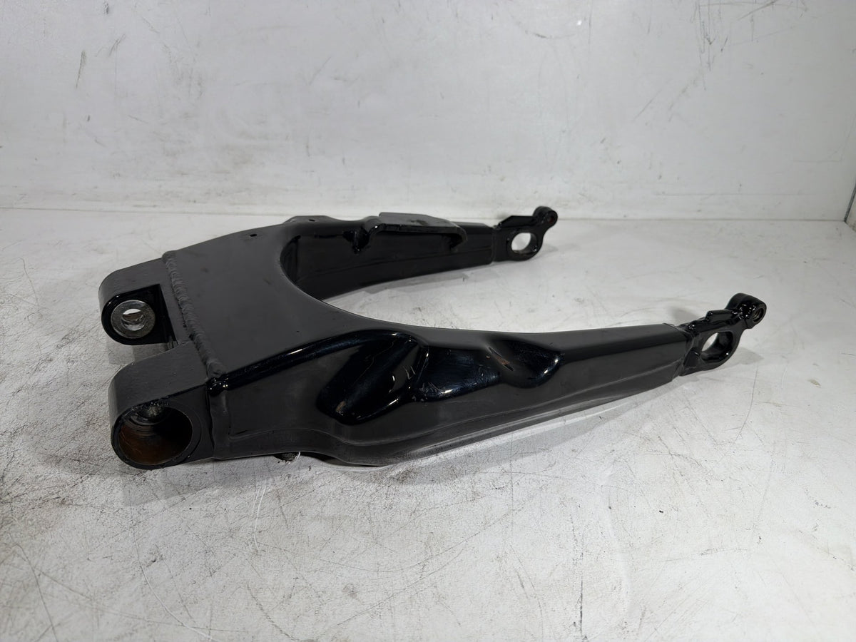 2010 Harley Street Glide Touring FLHX OEM Rear Fork Swingarm Swing Arm
