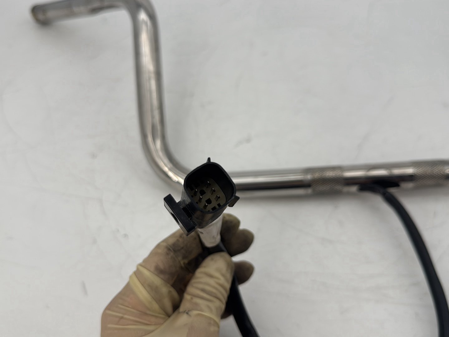2008 Harley Touring FLHT Electra Glide OEM Front Handlebars Handle Bars