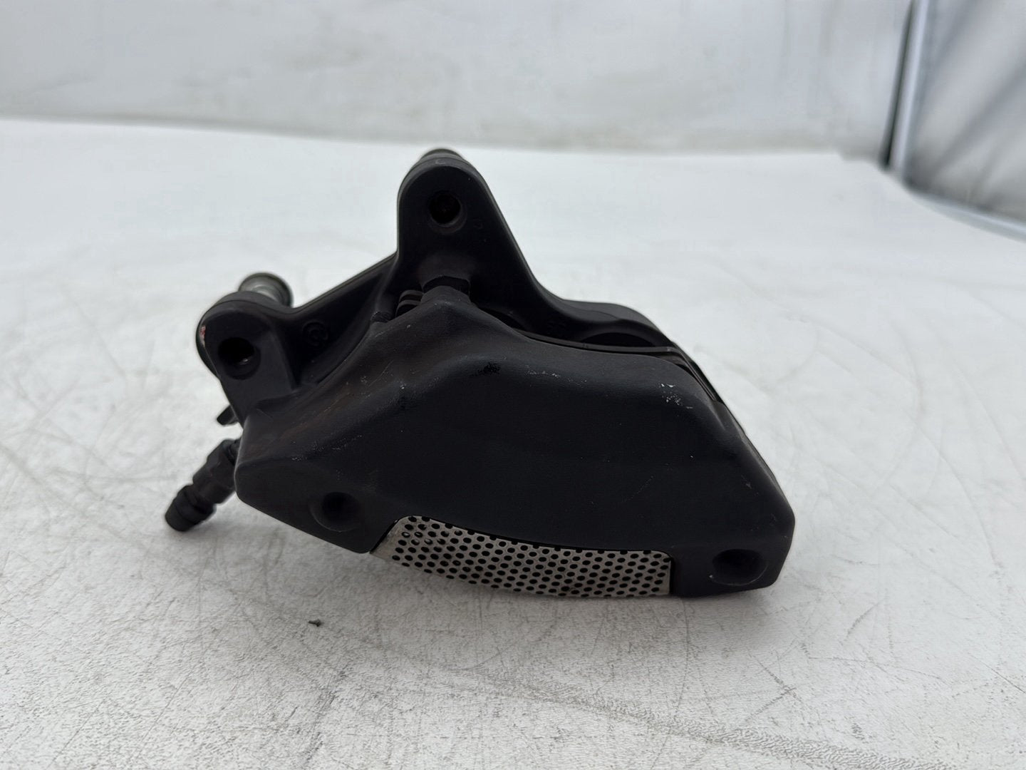 2010 Harley Street Glide Touring FLHX OEM Front Left 1 Brake Caliper