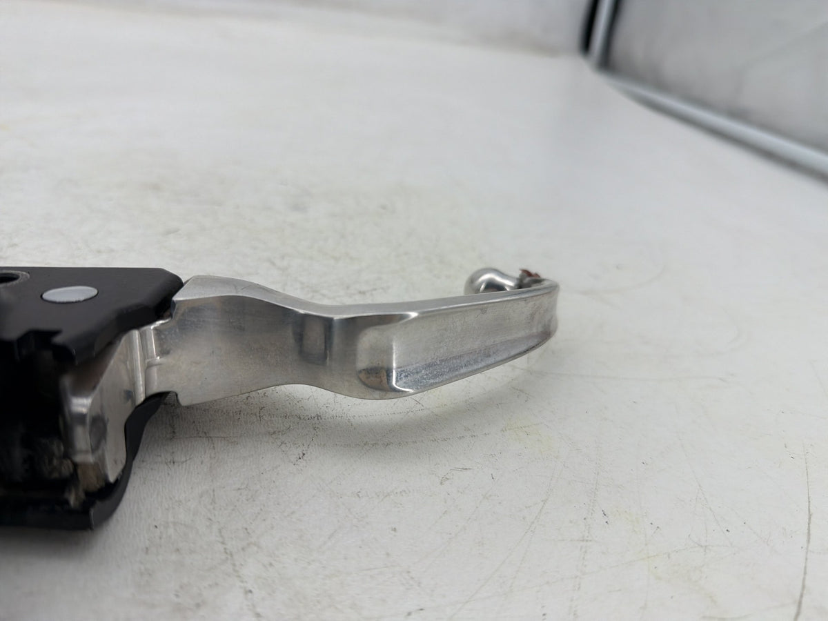 2020 Harley Softail Standard FXST OEM Front Right Brake Lever Master Cylinder