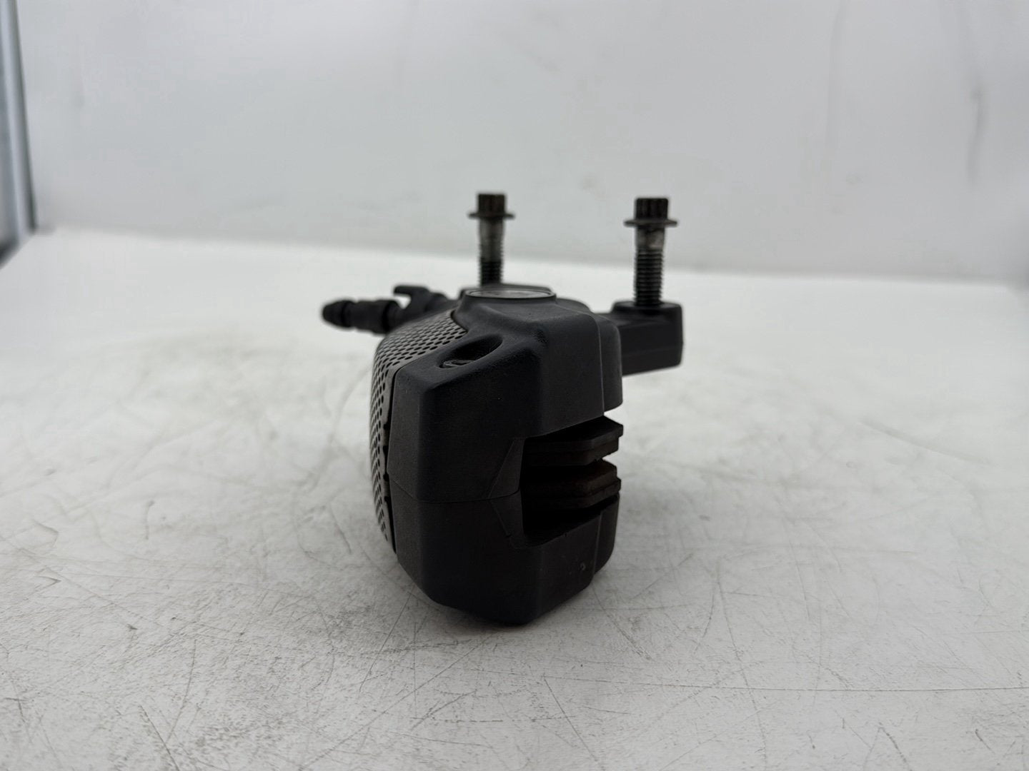 2014 Harley Street Glide Touring FLHXS OEM Front Right 1 Brake Caliper
