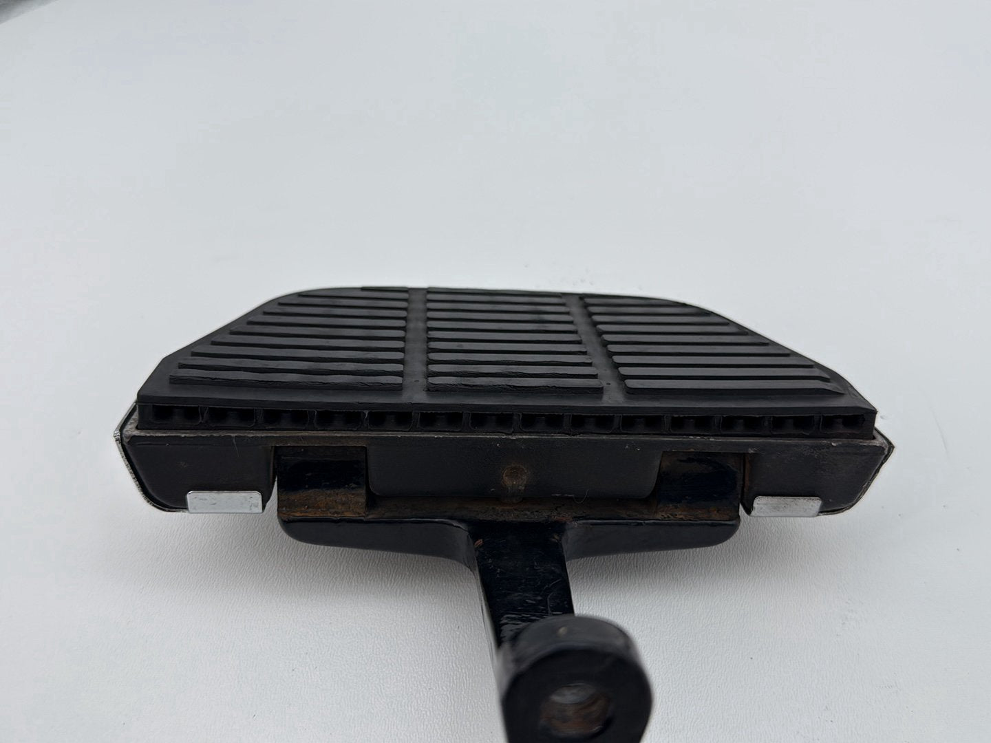 1995 Harley Road King Touring FLHR OEM 1 Passenger Floorboard Foot Rest