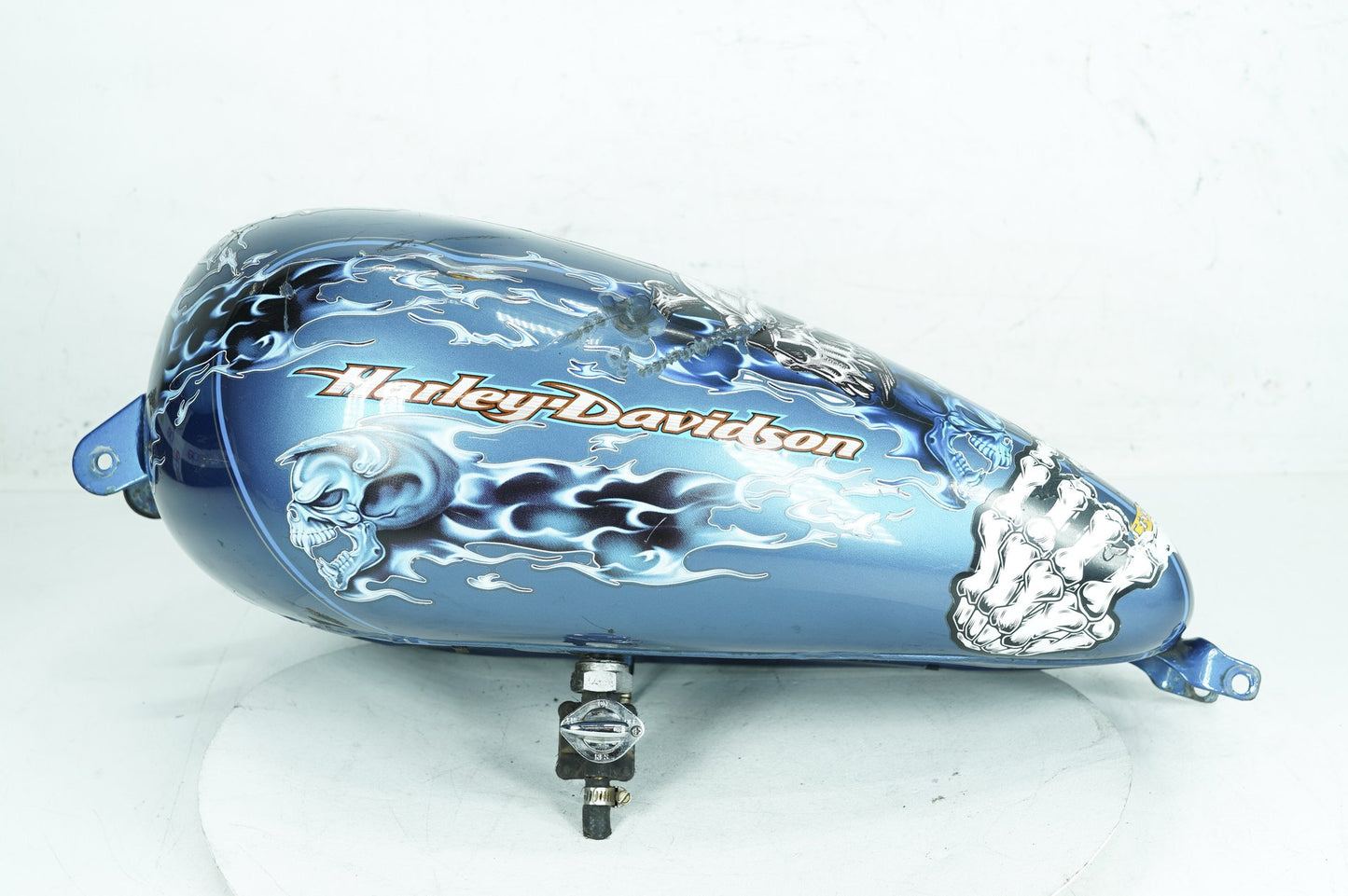 2004 - 2013 Harley-Davidson Sportster Custom Fuel Gas Tank Gasoline Reservoir  	62213-04