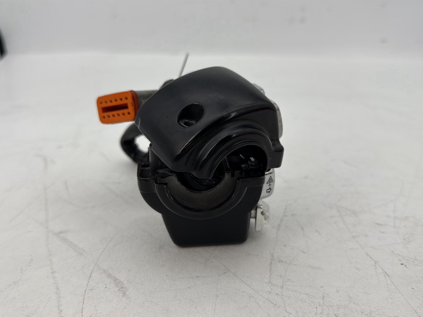 2007 - 2012 Harley-Davidson Touring Electra Glide Ultra Left Turn Signal Headlight Switches Controls 	71567-96