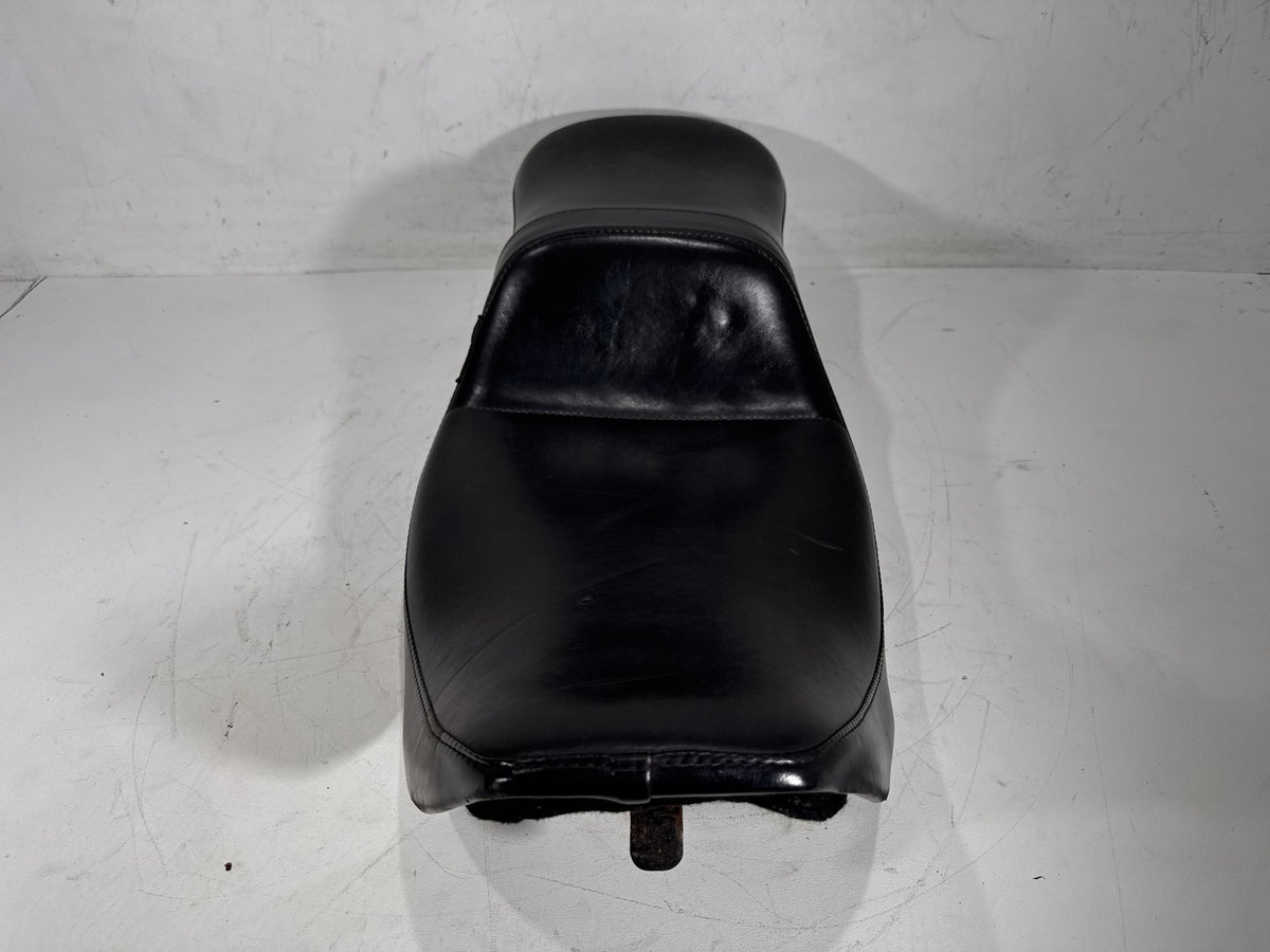 2002 Harley Electra Glide Touring FLHT Passenger Driver Seat Saddle Le Pera
